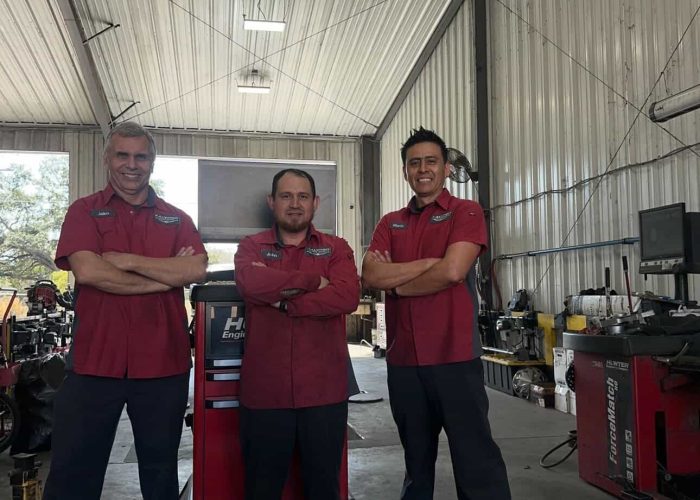 Kalypso Truck Suspension certified heavy duty suspension technicians in Tampa FL performing semi truck alignment and king pin installation